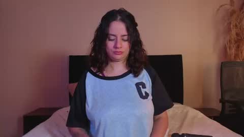 kassandra james online show from July 28, 4:39 pm