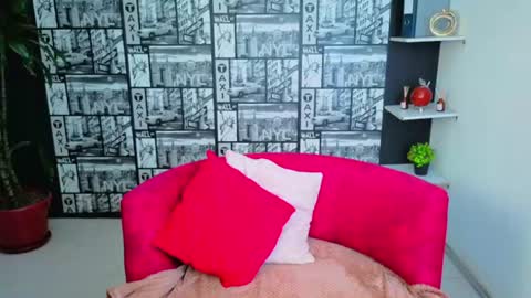 kassandra james online show from June 10, 1:21 pm