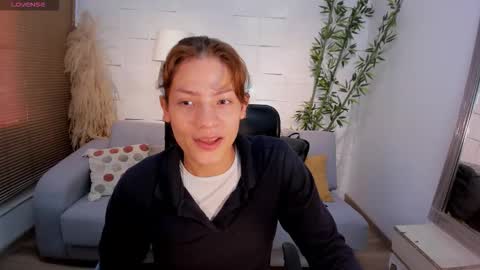 Snapshot of kassmonroe chatting on October 22, 12:18 pm kassmonroe online show from October 22, 12:18 pm