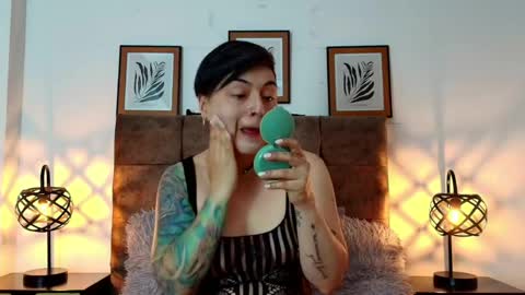 kat paradisse online show from May 21, 12:11 pm