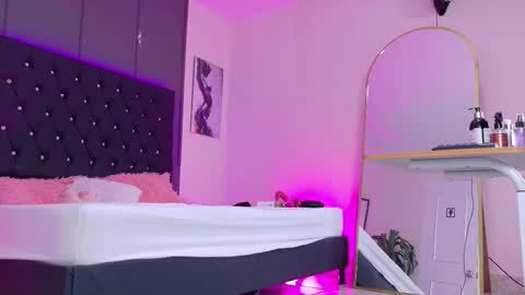 kataaleya__12 online show from January 14, 12:24 pm