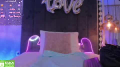 Snapshot of kataliina_18 chatting on February 27, 12:01 pm Kat online show from February 27, 12:01 pm