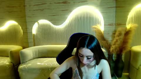Katalina  online show from May 5, 8:14 pm
