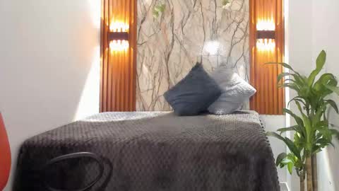 katalina online show from March 13, 11:13 am