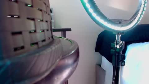 katalinaferreirax online show from December 10, 9:43 pm