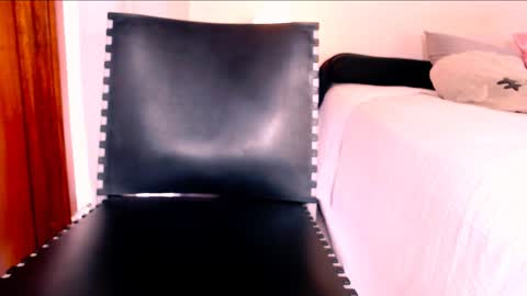 katalinaferreirax online show from December 4, 5:38 pm