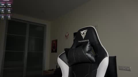 meeellowmarsh - Instagram online show from March 9, 5:17 pm