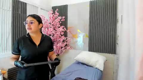 Kate Evans online show from June 25, 12:32 pm