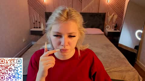 Kate online show from May 2, 1:00 am