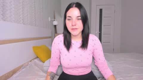 Snapshot of kate_ree_ chatting on October 9, 5:35 am KATE online show from October 9, 5:35 am