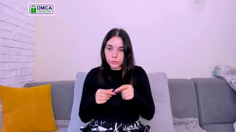 Snapshot of kate_ree_ chatting on September 18, 5:00 am KATE online show from September 18, 5:00 am