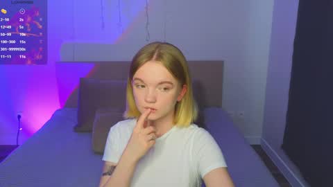 katebunnys online show from April 27, 11:08 am