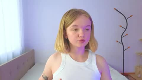 katebunnys online show from June 10, 12:04 pm