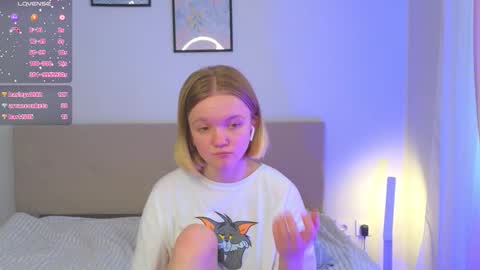 katebunnys online show from February 22, 11:35 am