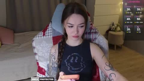 Snapshot of kateleoo chatting on March 11, 3:45 pm Im Kate online show from March 11, 3:45 pm