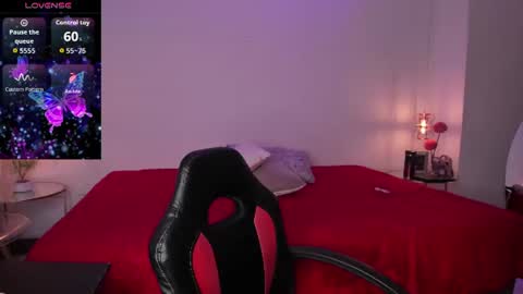 KateMoorex online show from July 22, 1:13 pm