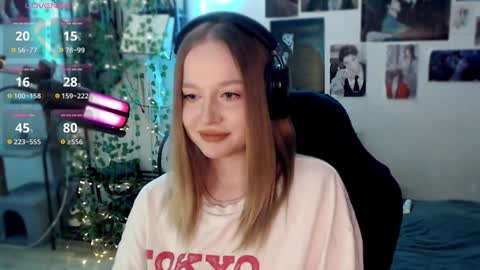 Lisa online show from February 3, 9:50 pm