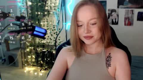 Lisa online show from February 9, 9:28 pm