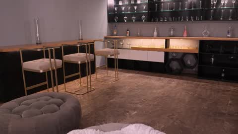 K A T E  online show from January 8, 11:05 am