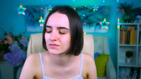 katewillows online show from May 3, 4:29 am