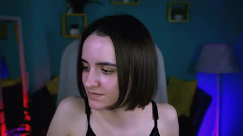 katewillows online show from April 30, 5:01 am