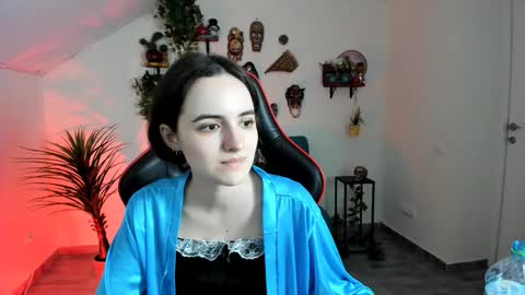 katewillows online show from February 21, 6:27 am