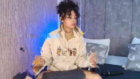 KatheGomez  online show from May 1, 12:48 am