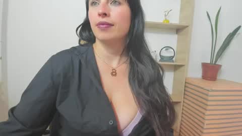 katherine_blair online show from June 13, 1:43 pm