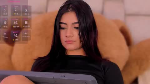 katherineruiz_ online show from March 11, 1:25 pm