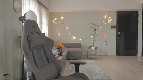 Kathy online show from November 18, 5:43 am