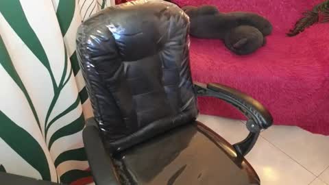 Snapshot of kathie_lozada chatting on October 19, 5:01 am kathie_lozada online show from October 19, 5:01 am