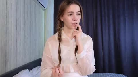 Lucy online show from February 28, 6:21 am