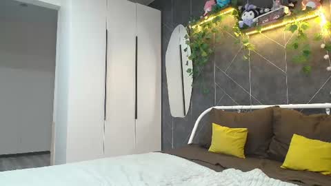 KathrineBerry online show from July 27, 4:21 am
