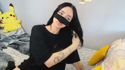 KathrineBerry online show from February 13, 4:43 am