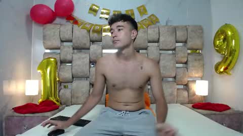 Kaht y Aiden online show from June 29, 2:28 pm