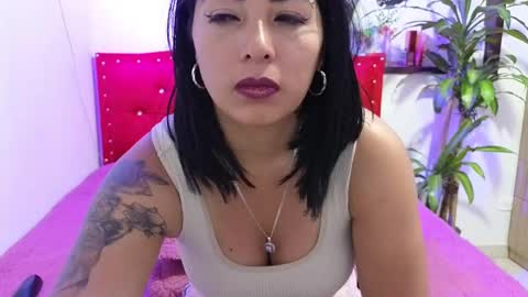 Snapshot of katia_collins chatting on February 8, 8:31 am Katia collins online show from February 8, 8:31 am