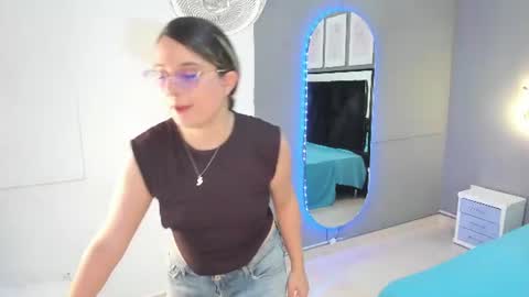 Khaterine online show from July 30, 3:18 am