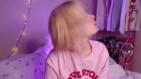 Katie Deville online show from January 18, 6:50 pm