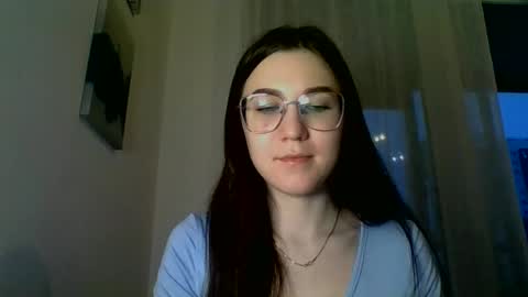 Snapshot of katie_foxi chatting on February 22, 3:14 pm katie_foxi online show from February 22, 3:14 pm