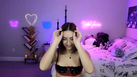 Katie Verona online show from February 15, 11:47 pm