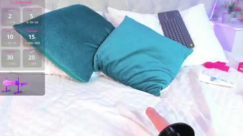 katiia_parker_ online show from May 12, 11:03 pm