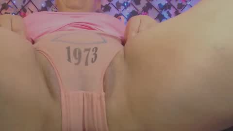 Johanna  online show from February 3, 6:40 am