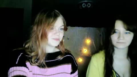 katrine_ine online show from November 2, 4:51 pm