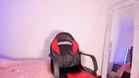 Katriona online show from October 31, 11:49 pm