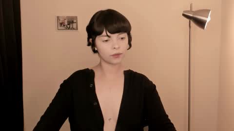 katsuro online show from February 4, 9:30 pm