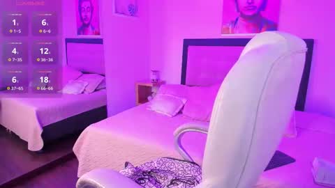 katte_adams online show from November 18, 12:52 pm