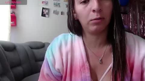 Snapshot of kattie_love chatting on February 12, 5:16 pm kattie online show from February 12, 5:16 pm