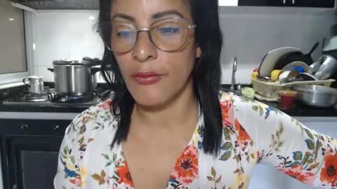 KattleyaGrey online show from November 27, 9:55 pm