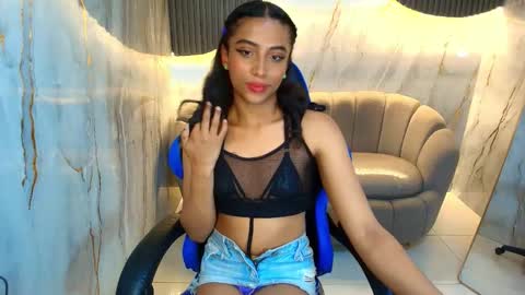 Snapshot of katty_berry_r chatting on October 7, 8:05 pm Katty online show from October 7, 8:05 pm