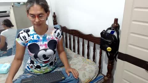 angel online show from February 15, 6:01 pm